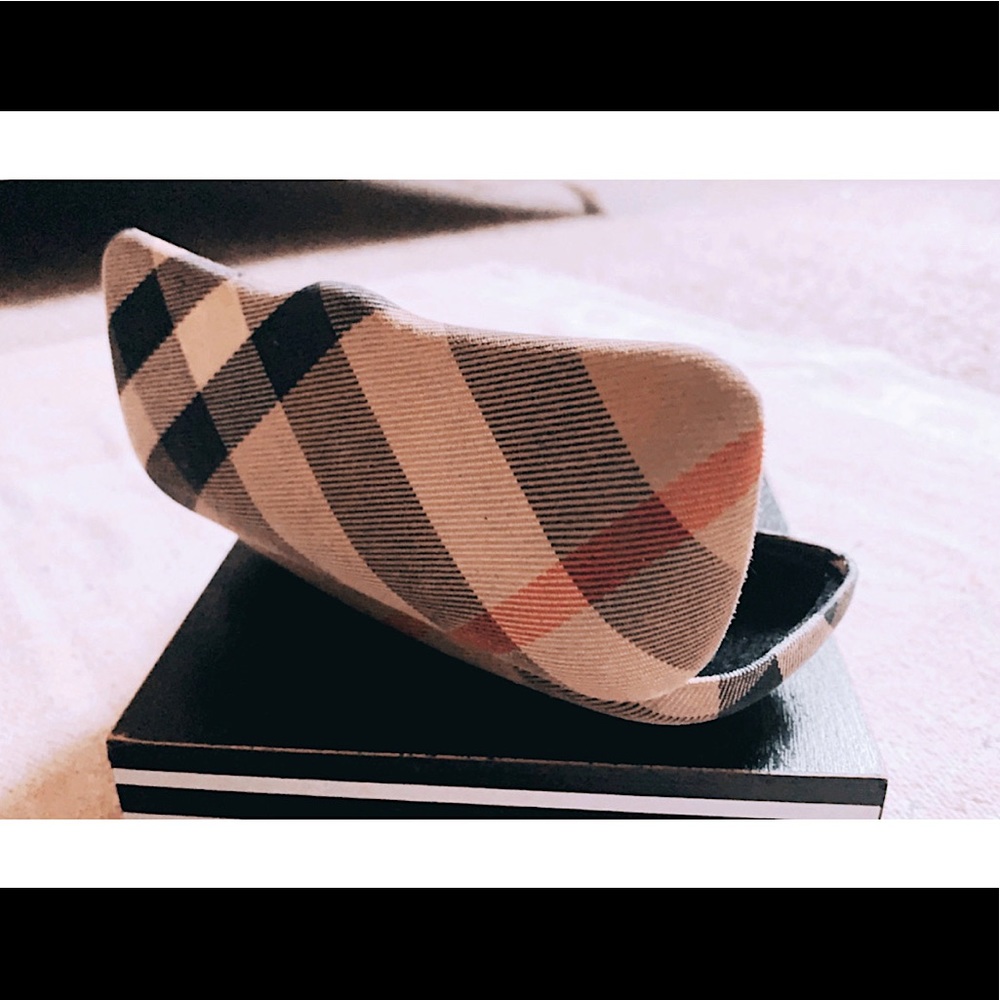 Burberry Glasses Case